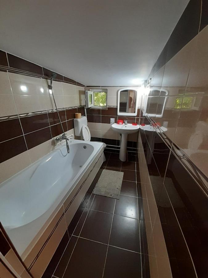 Casa Rebeca Hotel Нептун Екстериор снимка